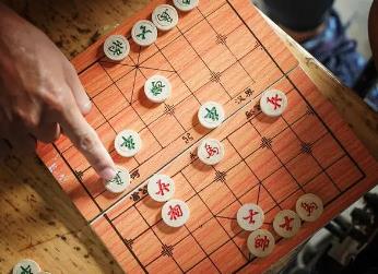 哪些棋牌的游戏可以随便玩玩就可以领取红包？可以领取红包的棋牌游戏都有哪些？配图